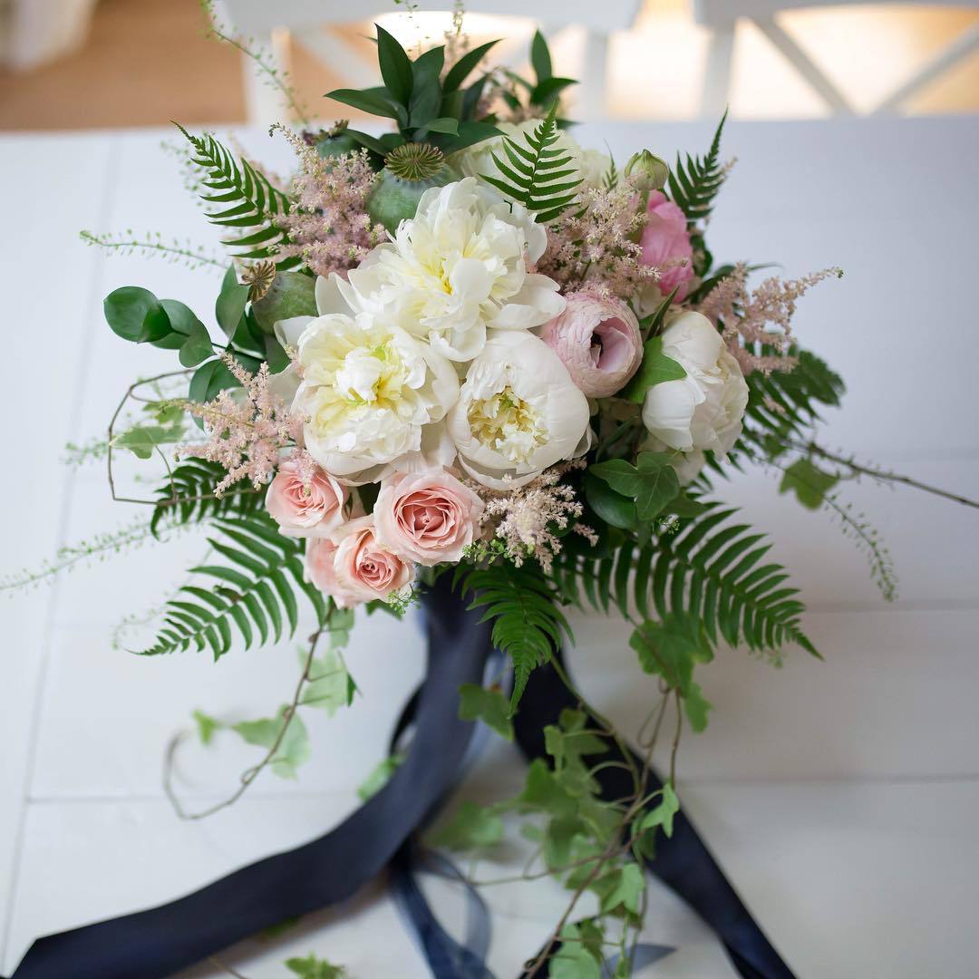 Unveiling The Wedding World's Beloved: The Boston Fern For Bouquets And Decor!